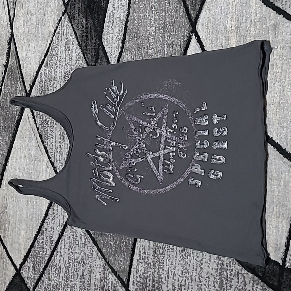 AMPLIFIED MOTLEY CURE GIRLS GIRLS GIRLS WORLD TOUR 87-88 SPECIAL GUEST TANK-TOP